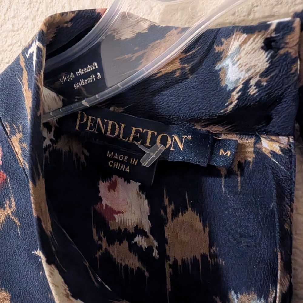 Pendleton Size Medium 100% Silk Floral Print Long Sleeve Women's Top - Picture 2 of 8